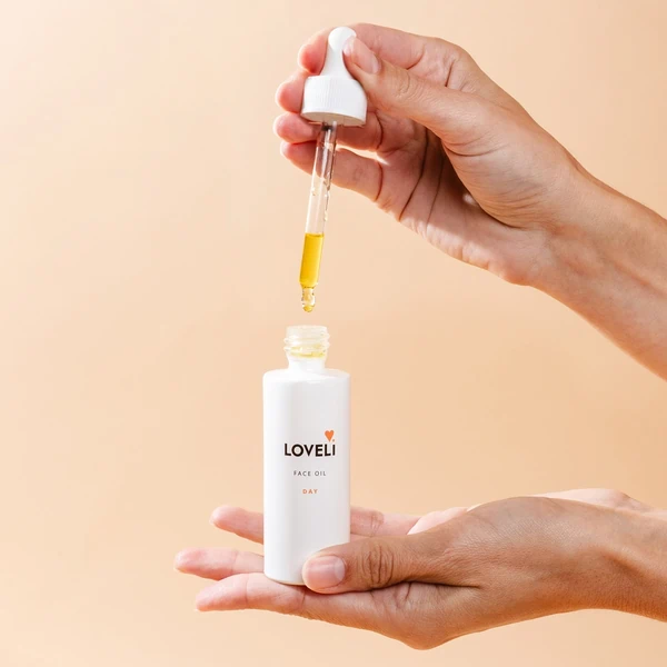 Loveli Face oil day