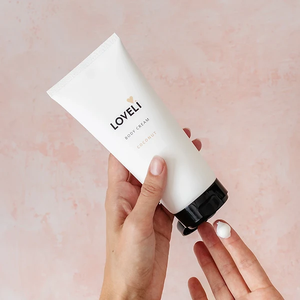 Loveli Body cream Coconut 200 ml