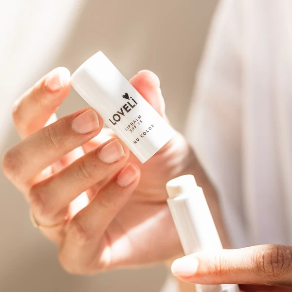Loveli Lipbalm stick SPF15 No Color 6 ml